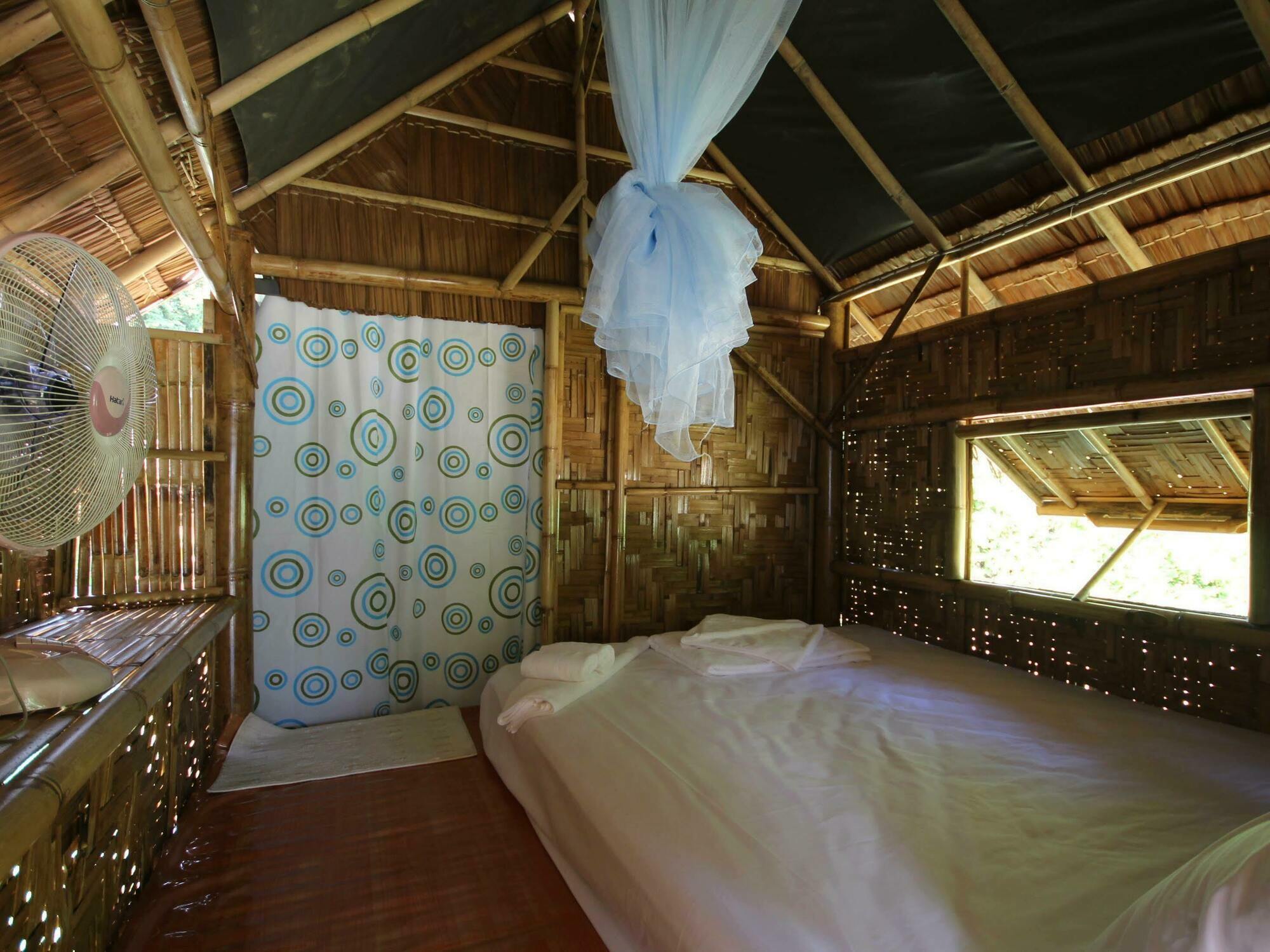 Phuhaya Bamboo Bungalows Koh Lanta Ngoại thất bức ảnh