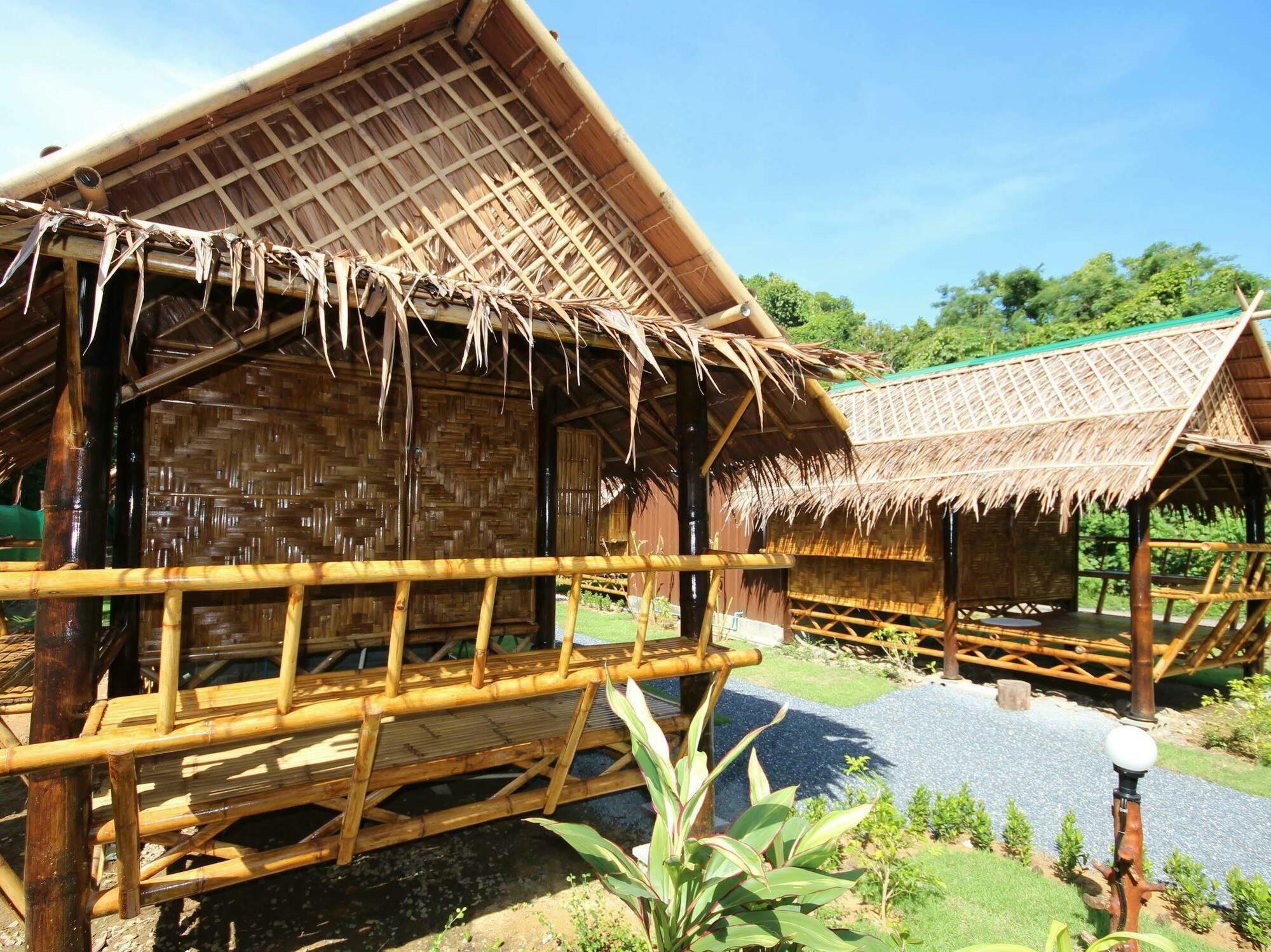 Phuhaya Bamboo Bungalows Koh Lanta Ngoại thất bức ảnh